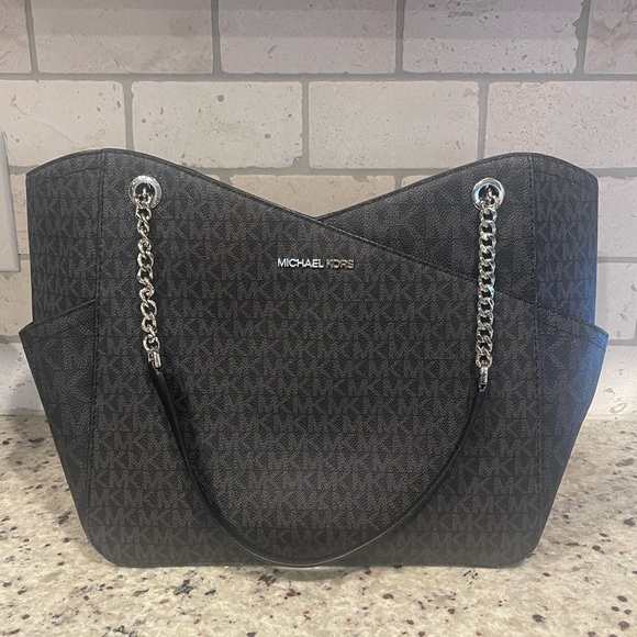 MICHAEL KORS MONOGRAM TOTE BAG - BLACK/CHARCOAL AND SILVER - Picture 1 of 4